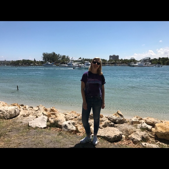 Meet your Posher, Michayla - Picture 1 of 1